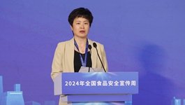 北京華天飲食控股集團(tuán)有限公司副總經(jīng)理、食品安全總監(jiān) 張紫薇 李凡攝_副本.jpg