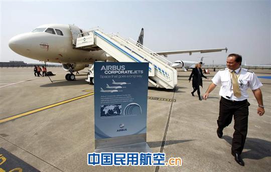 ��(li��n)���W�Z�͠����չ�˾�Ŀտ�ACJ318����(w��)�C(j��)