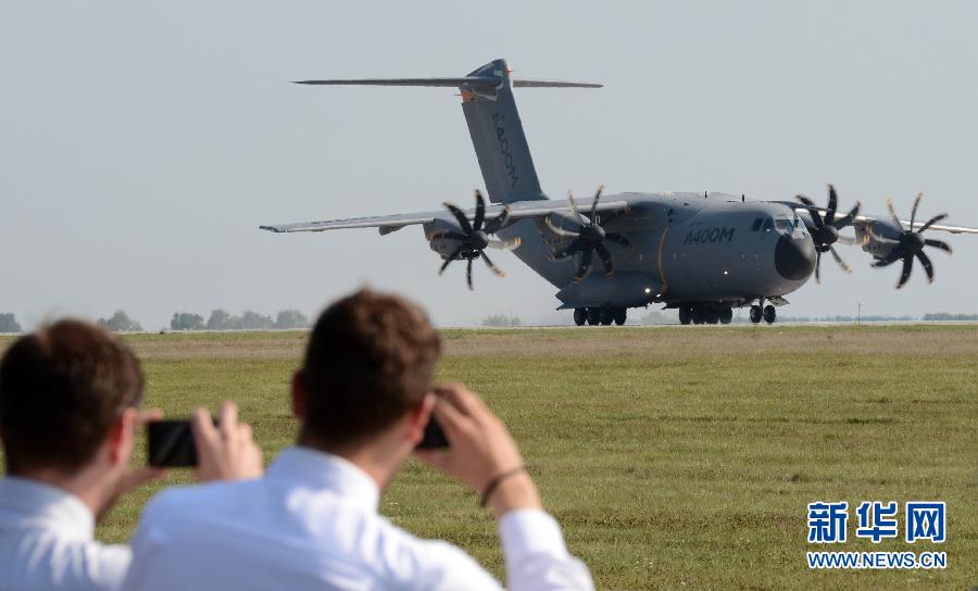 空中客車(chē)A-400M軍用運(yùn)輸機(jī)